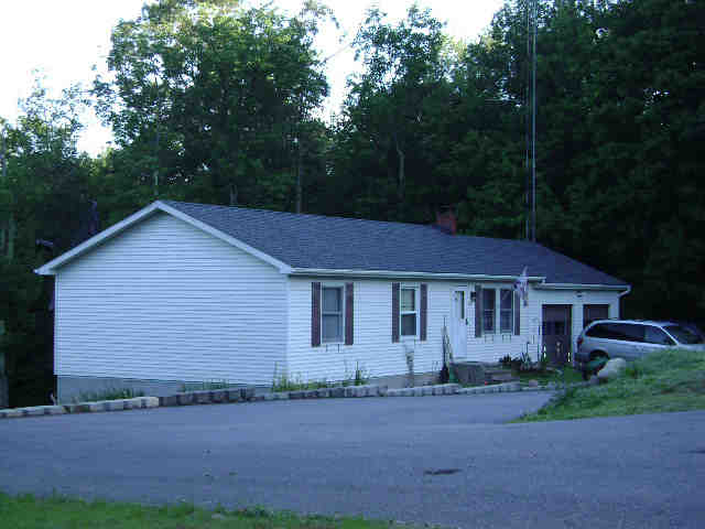 Building photograph for 225 MAIN ST N
